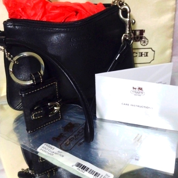 COACH Lambskin Leather 🛍️ Wristlet Iconic Coach "C" Attached Keyring NWT - Picture 3 of 8